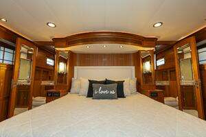 C'EST LA VIE 2020 Marlow Explorer 70E-CB Yacht For Sale in Palmetto FL