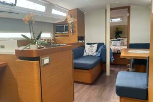 Shaz 40ft Jeanneau Yacht For Sale