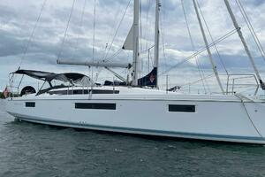 Shaz 40ft Jeanneau Yacht For Sale