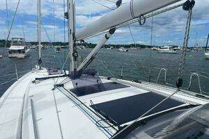 2021 Jeanneau Sun Odyssey 410 thumbnail 27