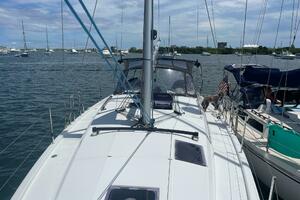 Shaz 40ft Jeanneau Yacht For Sale