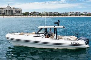 33ft Zodiac Yacht For Sale