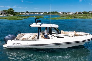 33ft Zodiac Yacht For Sale