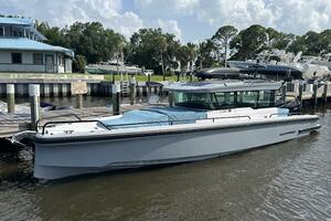 37ft Axopar Yacht For Sale