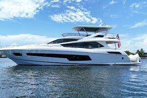 2017 Sunseeker 75 Yacht thumbnail 1