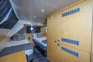 2017 Sunseeker 75 Yacht thumbnail 53