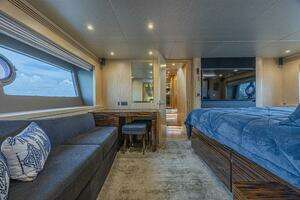 2017 Sunseeker 75 Yacht thumbnail 44