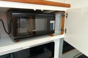 35ft Carver Yacht For Sale