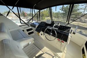 35ft Carver Yacht For Sale