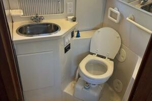 35ft Carver Yacht For Sale