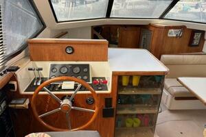 35ft Carver Yacht For Sale