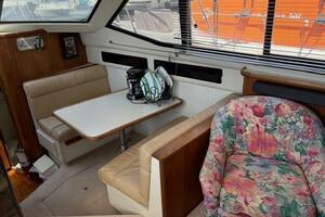 35ft Carver Yacht For Sale