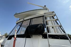 35ft Carver Yacht For Sale