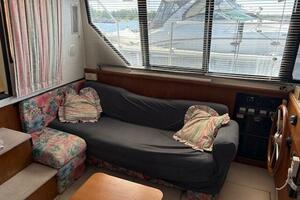 35ft Carver Yacht For Sale