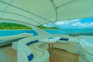 2006 Princess Yachts thumbnail 32