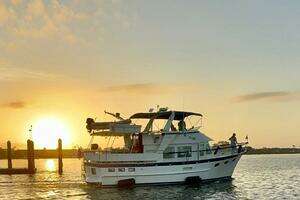 1989 DeFever Offshore Cruiser thumbnail 1