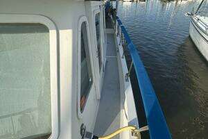 1989 DeFever Offshore Cruiser thumbnail 11