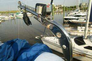 1989 DeFever Offshore Cruiser thumbnail 32