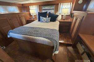 1989 DeFever Offshore Cruiser thumbnail 47