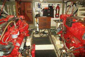 1989 DeFever Offshore Cruiser thumbnail 60