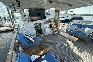 1989 DeFever Offshore Cruiser thumbnail 38