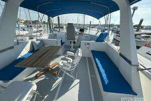 1989 DeFever Offshore Cruiser thumbnail 15
