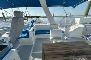 1989 DeFever Offshore Cruiser thumbnail 18