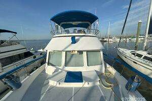 1989 DeFever Offshore Cruiser thumbnail 9