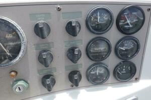 Y Knot 35ft Carver Yacht For Sale