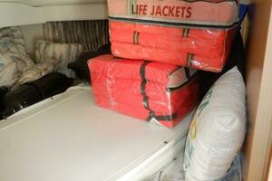 Y Knot 35ft Carver Yacht For Sale