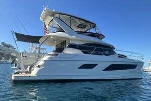44-ft-Aquila-2016-Newport Beach California United States yacht for sale