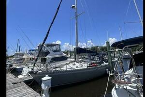 Pieridae 30ft O Day Yacht For Sale