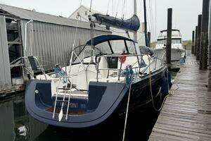 2004 Dufour 40 thumbnail 2