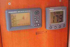 2004 Dufour 40 thumbnail 11