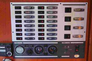 2004 Dufour 40 thumbnail 10