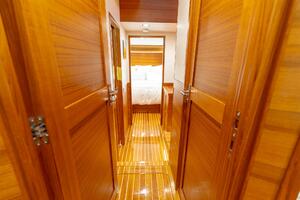 COMPANIONWAY