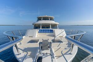  FOREDECK LOOKING AFT