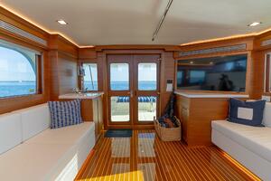 SALON AFT- TV