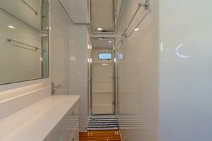 MASTER SHOWER