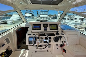 2019 Grady-White 370 Express 