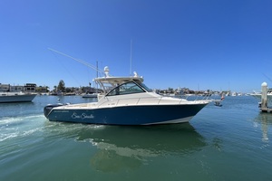 2019 Grady-White 370 Express 