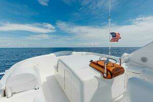 2012 Viking 76 Enclosed Flybridge thumbnail 42