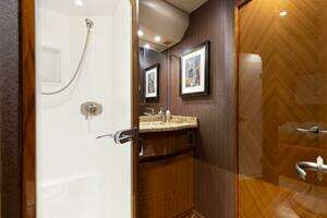 2012 Viking 76 Enclosed Flybridge thumbnail 20