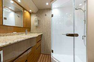 2012 Viking 76 Enclosed Flybridge thumbnail 24