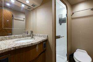 2012 Viking 76 Enclosed Flybridge thumbnail 29