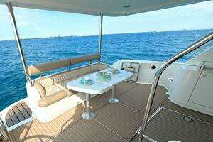 2005 Neptunus 62 Flybridge thumbnail 19