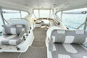 2005 Neptunus 62 Flybridge thumbnail 31