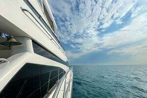 2005 Neptunus 62 Flybridge thumbnail 13