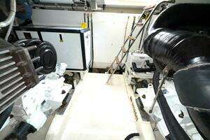 2005 Neptunus 62 Flybridge thumbnail 60