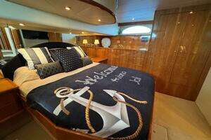 2005 Neptunus 62 Flybridge thumbnail 47